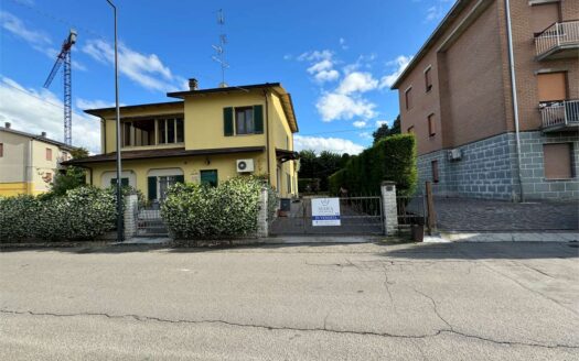 SOLIERA A DUE PASSI DAL CENTRO PORZIONE DI CASA!!!