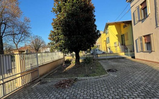 CAVEZZO “AFFARE” IN ESCLUSICA CASA SINGOLA