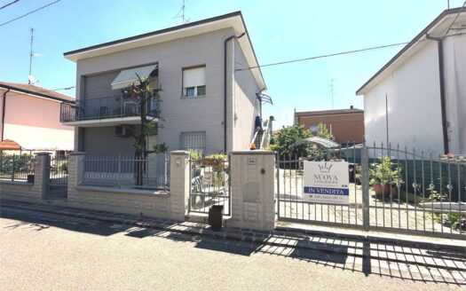 CARPI CIBENO, RICERCATISSIMA PORZIONE DI CASA !!!!