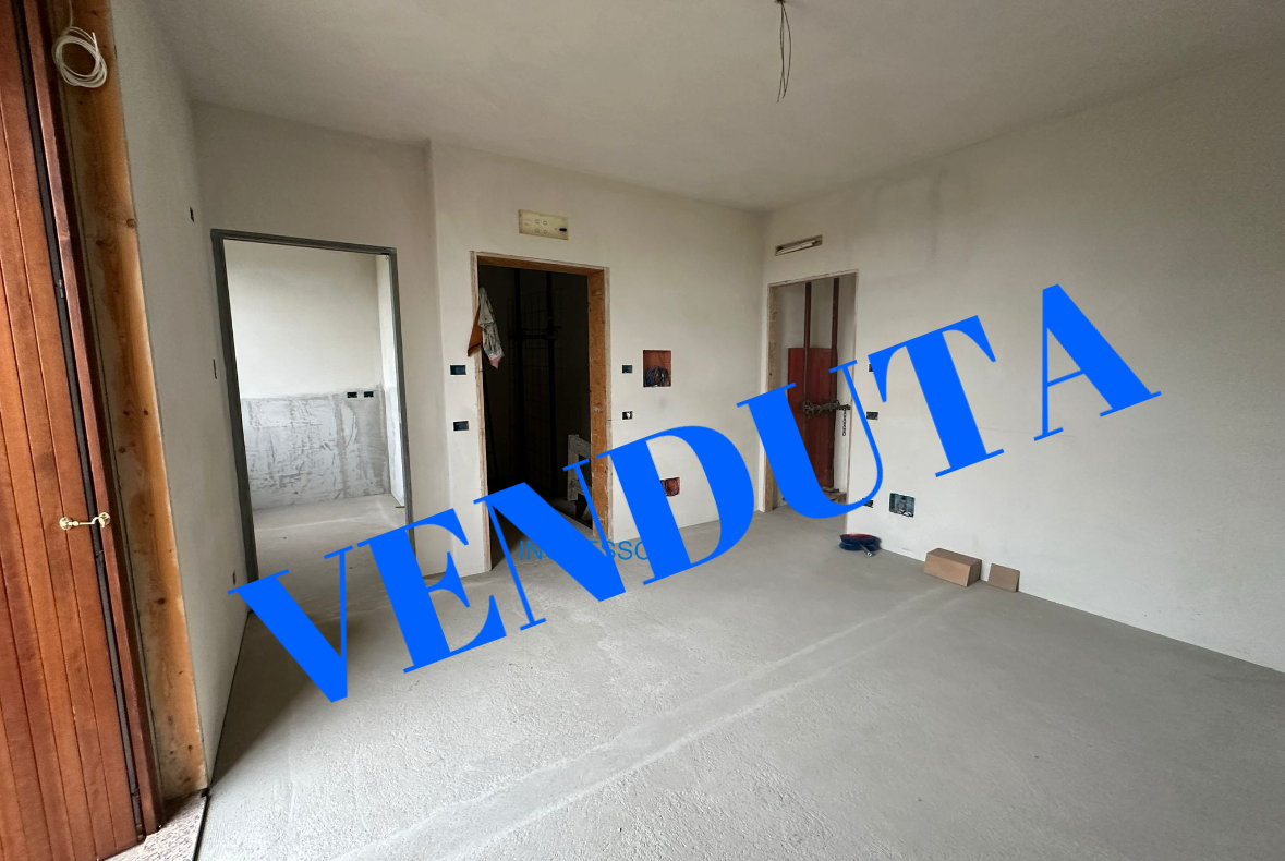 SOLIERA IN FRAZIONE "LIMIDI" TRILOCALE PRIMO PIANO