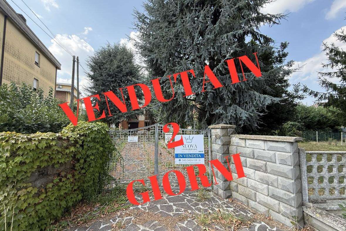 ESCLUSIVA "NOVI DI MODENA" CASA SINGOLA GIARDINO LATI !!!