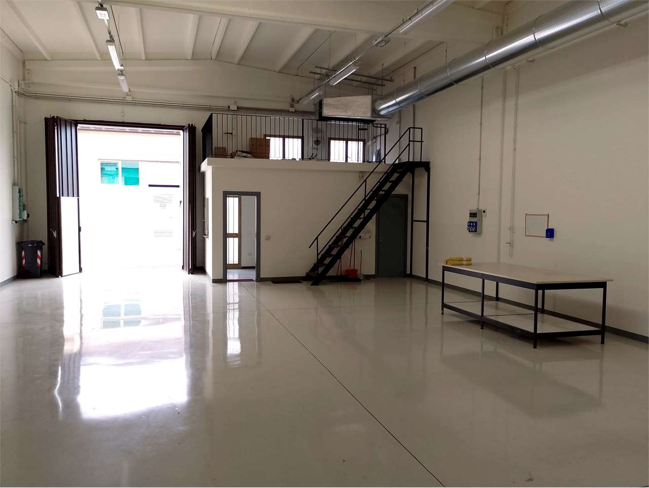 SOLIERA LABORATORIO - CAPANNONE IN LOCAZIONE