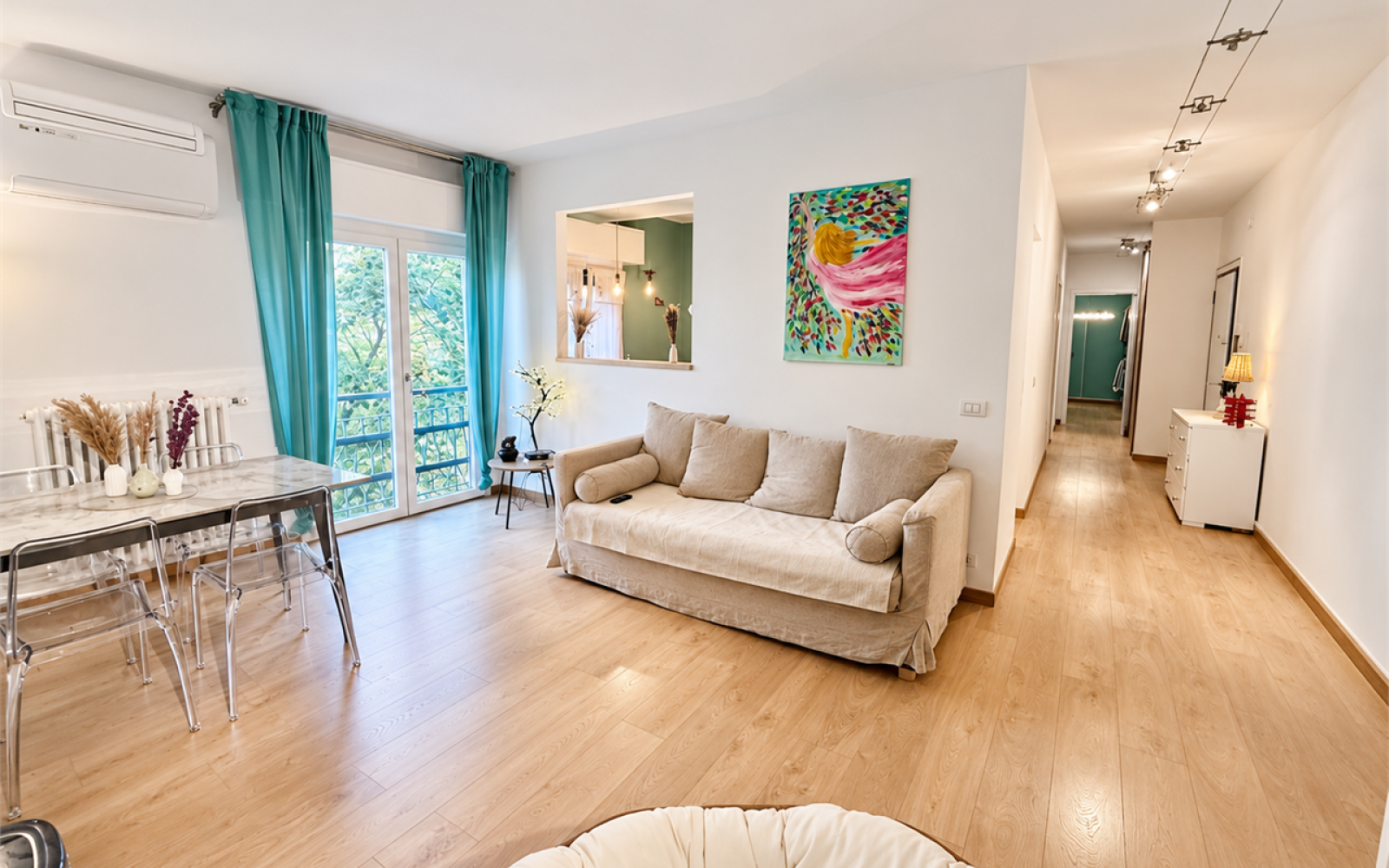 CARPI CENTRO – ELEGANTE TRILOCALE COMPLETAMENTE RISTRUTTURATO & ARREDATO IN CLASSE B